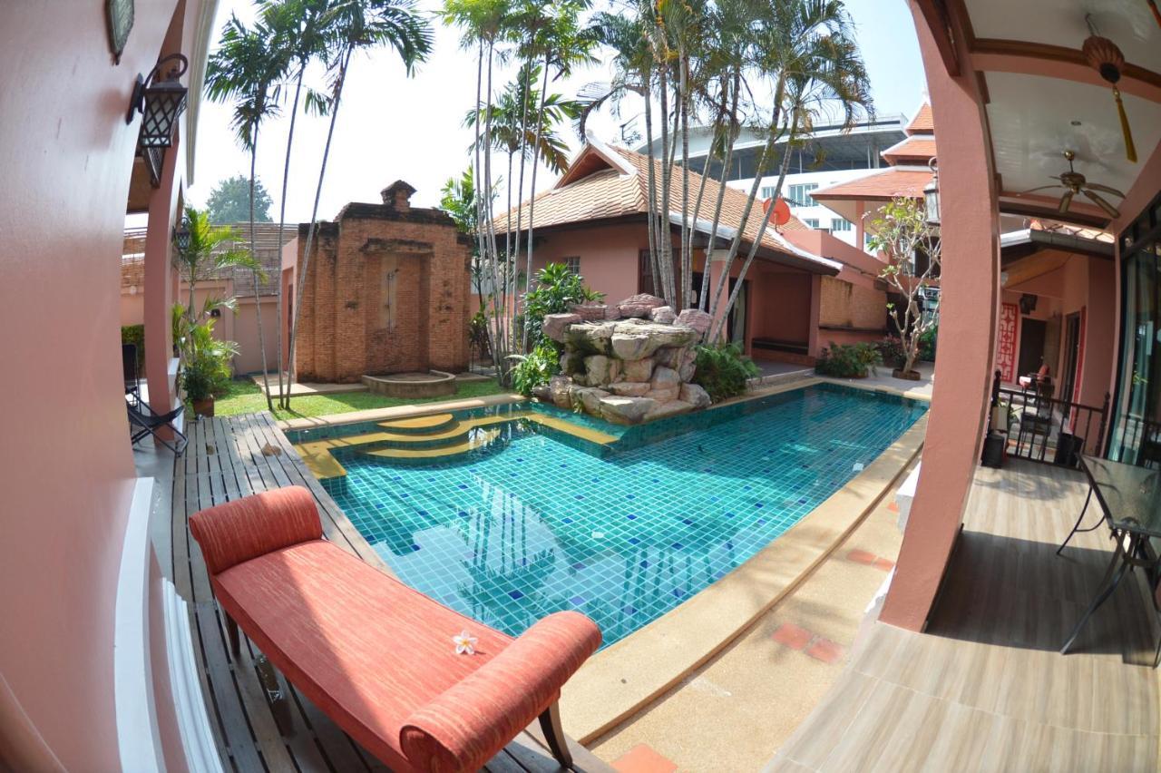 พระตำหนักวิลล่า 10 ห้องนอน พร้อมสระว่ายน้ำส่วนตัว Pattaya Exterior photo