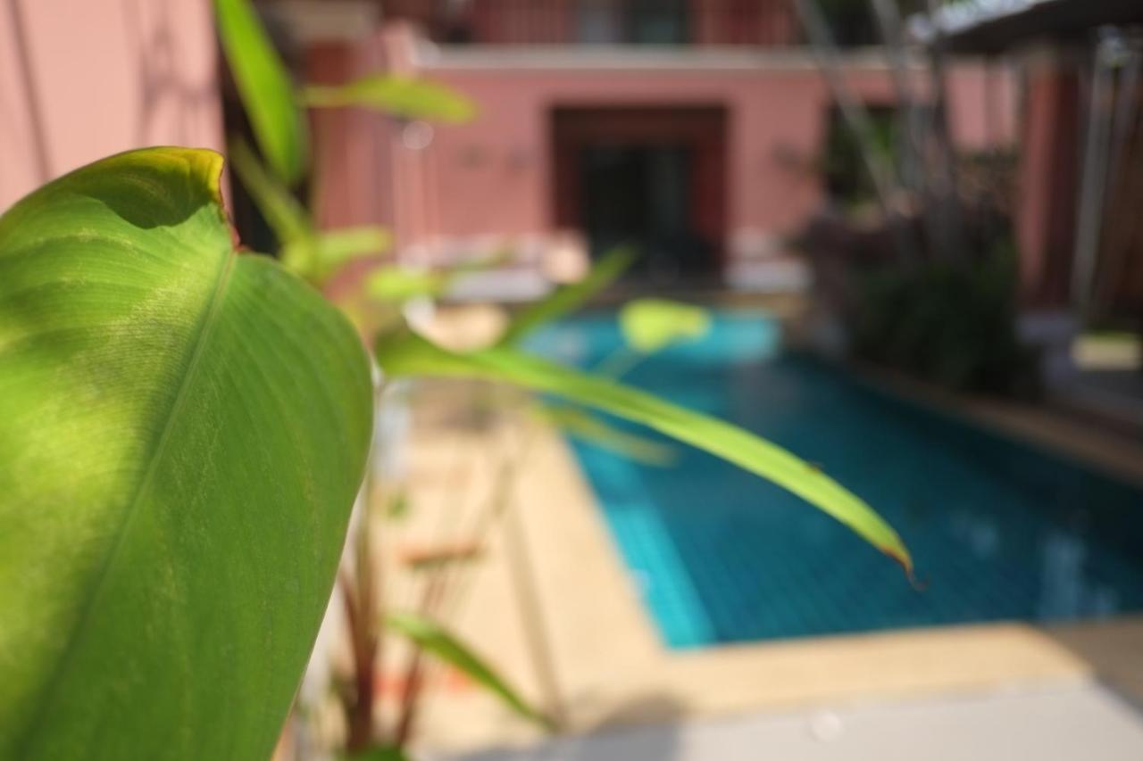 พระตำหนักวิลล่า 10 ห้องนอน พร้อมสระว่ายน้ำส่วนตัว Pattaya Exterior photo